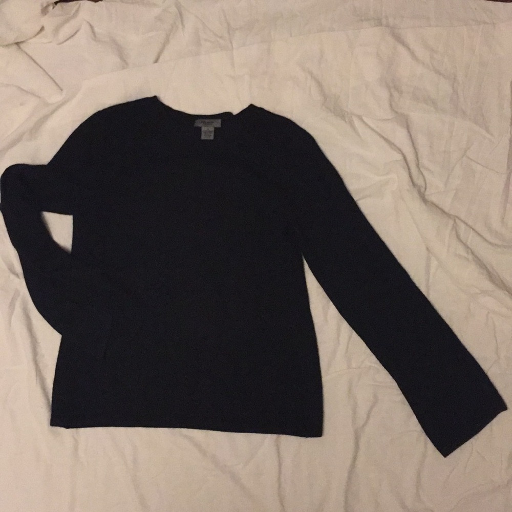 Black cashmere sweater with bell sleeves